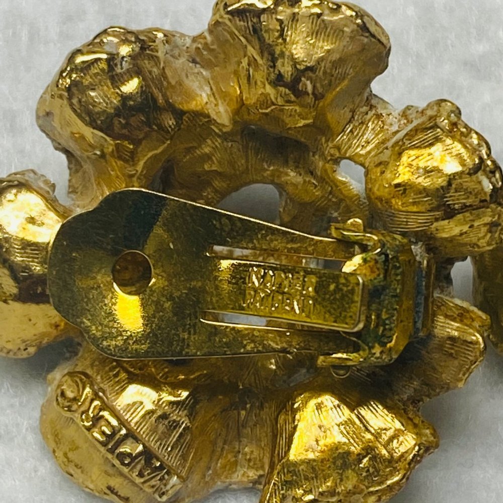 Napier Vintage Clip-on Earrings Metal with White Gold Color Painted Ruffle Edges - Picture 11 of 16